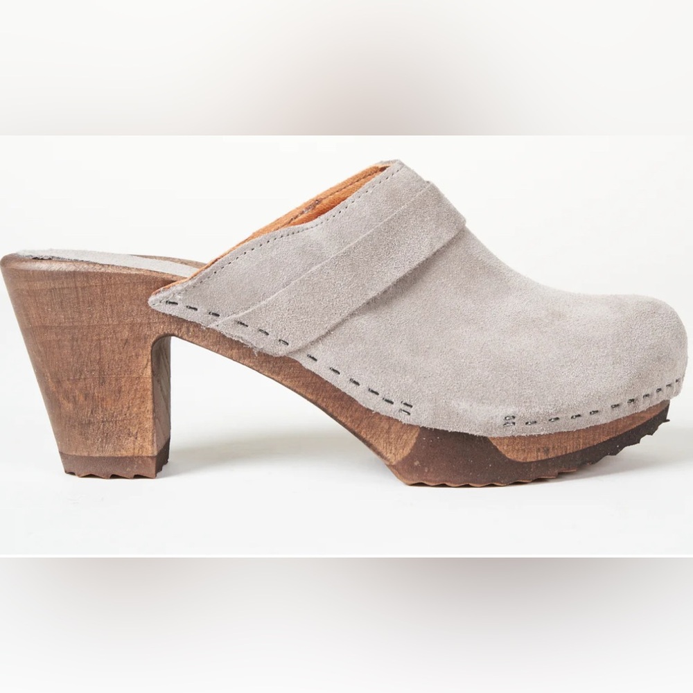 Bosabo High Clog In Taupe Suede Size 39 s 8.5 US